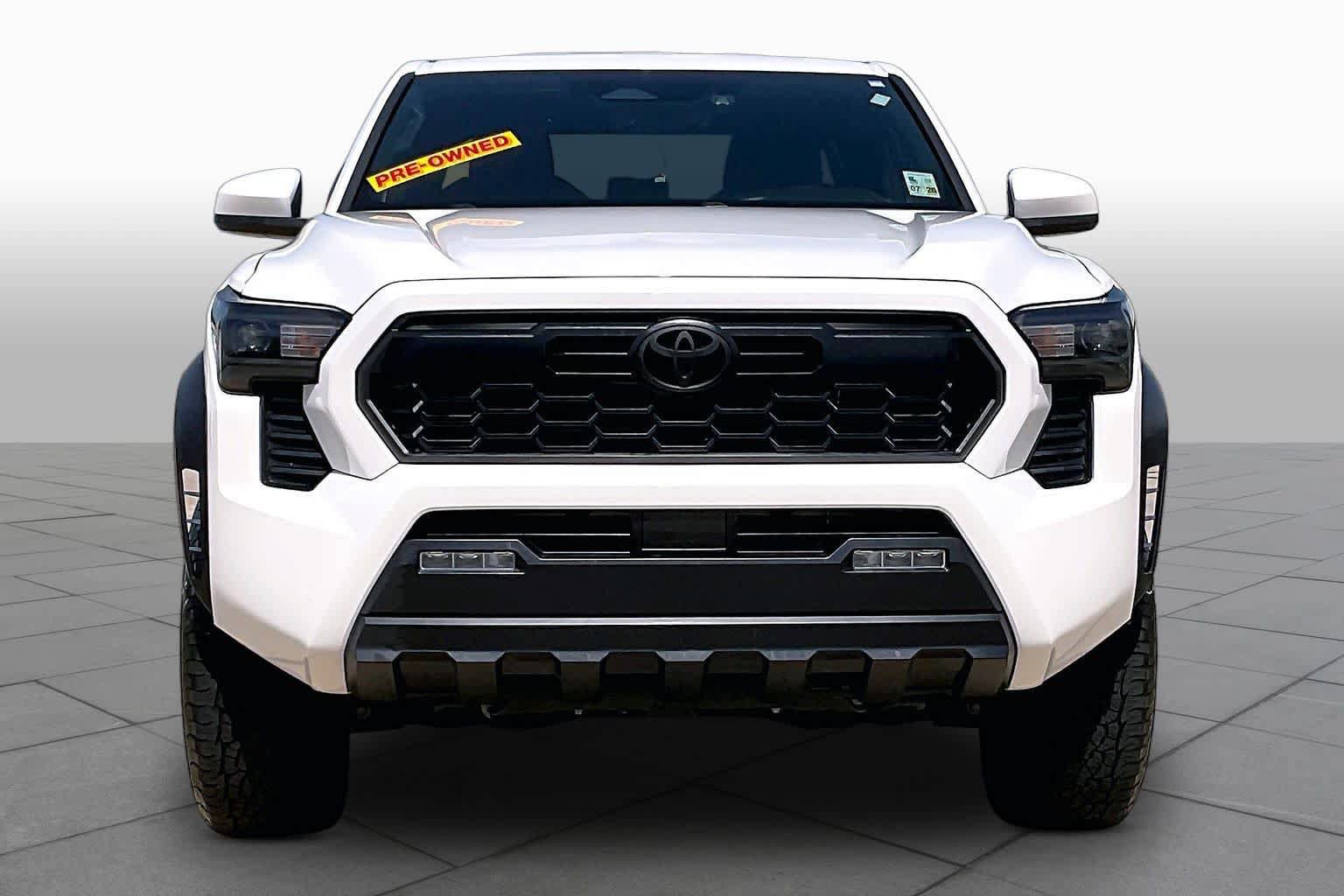 Used 2024 Toyota Tacoma TRD Off-Road AWD/4WD image 4