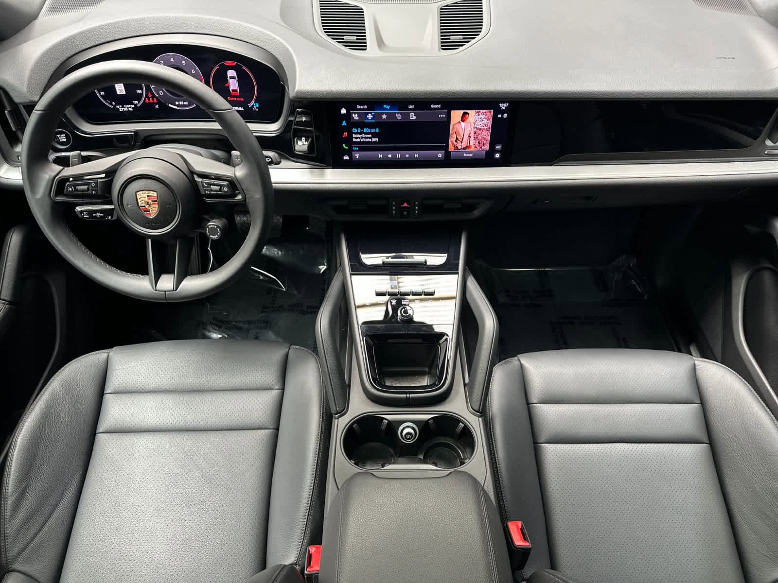 Certified 2025 Porsche Cayenne AWD/4WD image 6