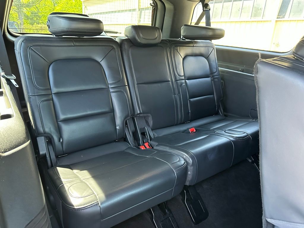 Used 2024 Lincoln Navigator L 4WD image 21