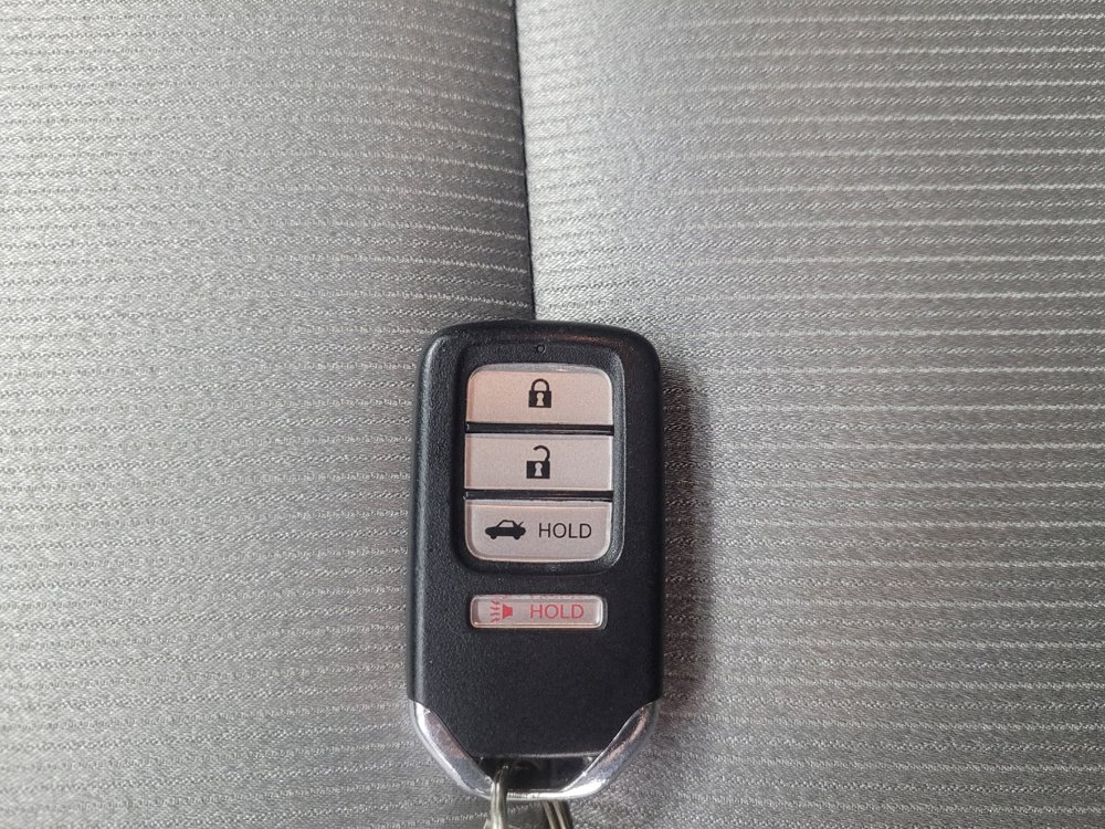 Used 2019 Honda Accord LX image 32