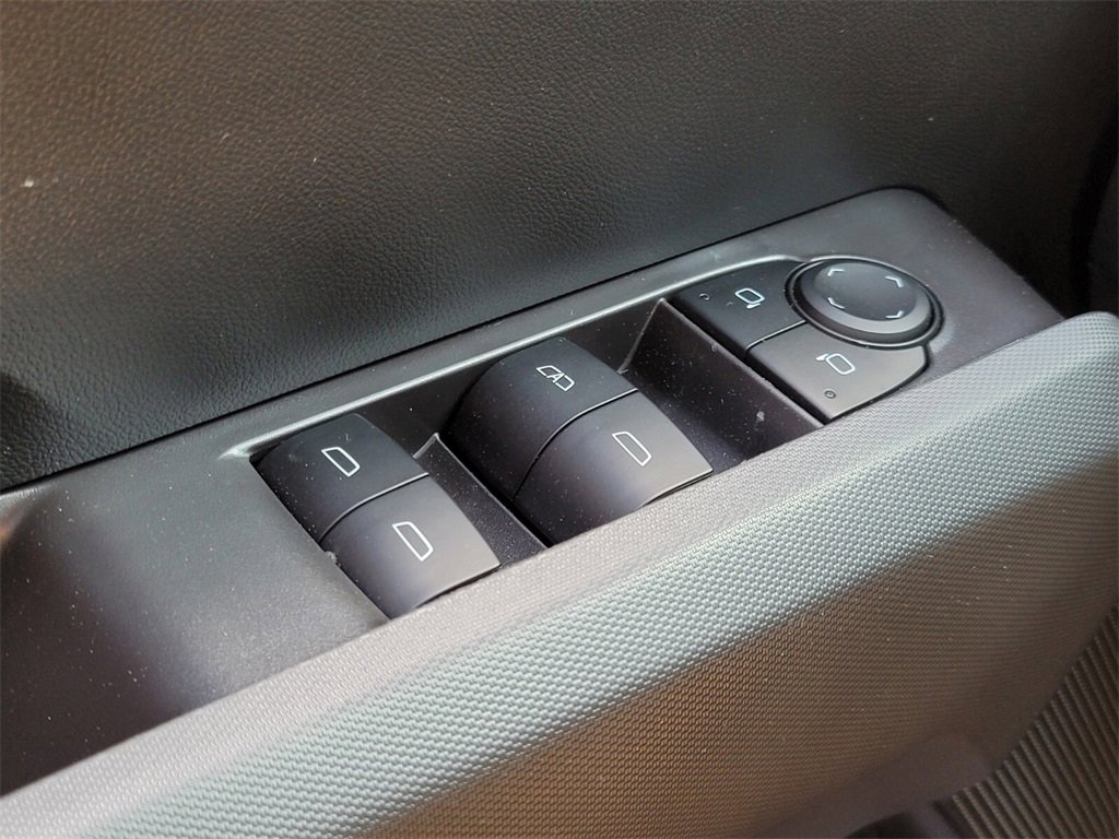 New 2025 GMC Canyon Elevation w/ Convenience Package image 20