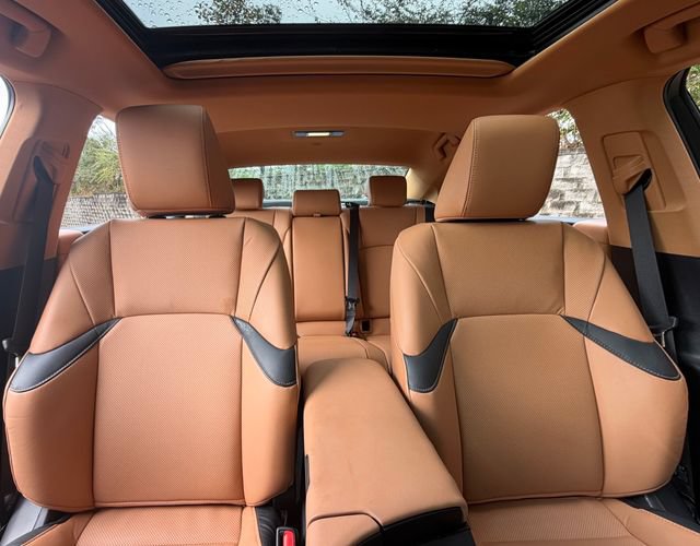 Certified 2024 Lexus ES 300h w/ Premium Package FWD image 34