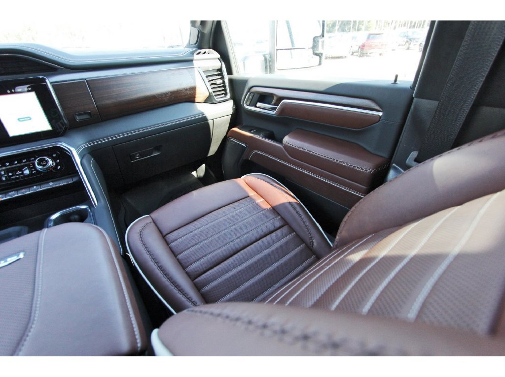 Used 2025 GMC Sierra 2500 Denali Ultimate AWD/4WD image 12