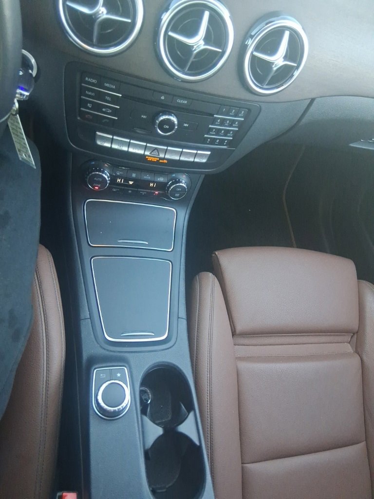 Used 2017 Mercedes-Benz B 250e image 13