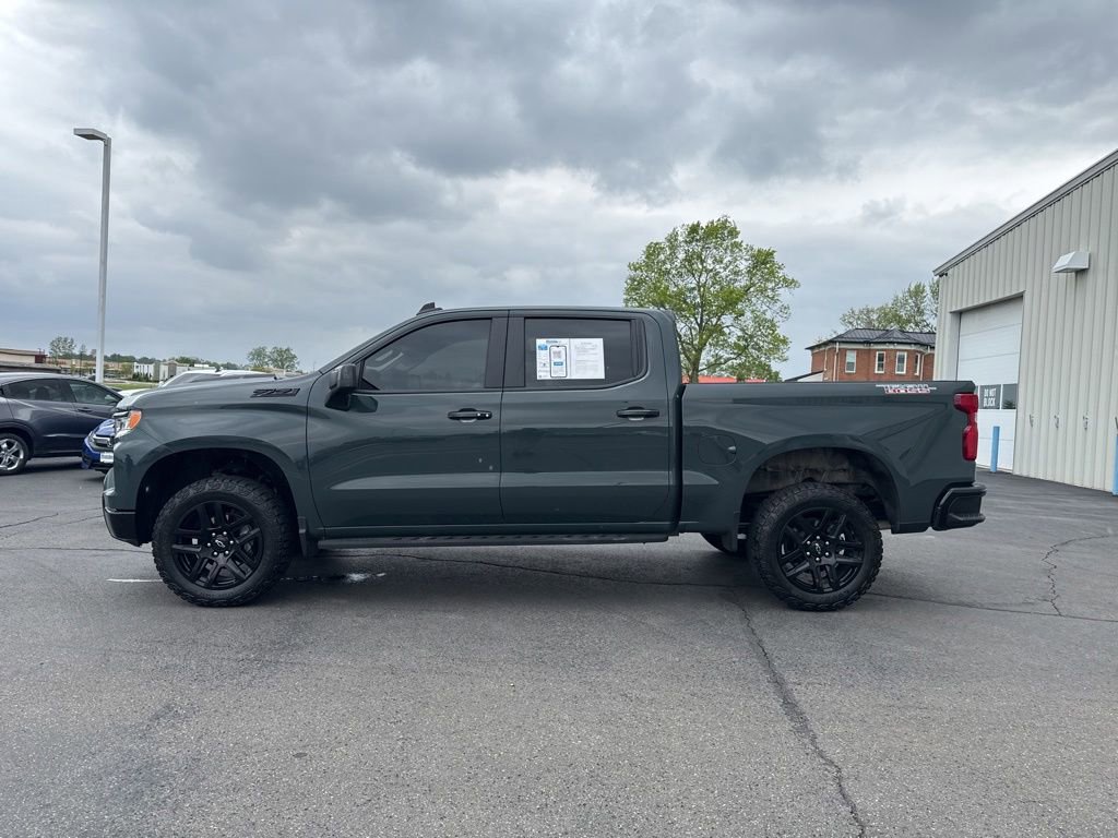 Used 2025 Chevrolet Silverado 1500 LT Trail Boss w/ Convenience Package II AWD/4WD image 4