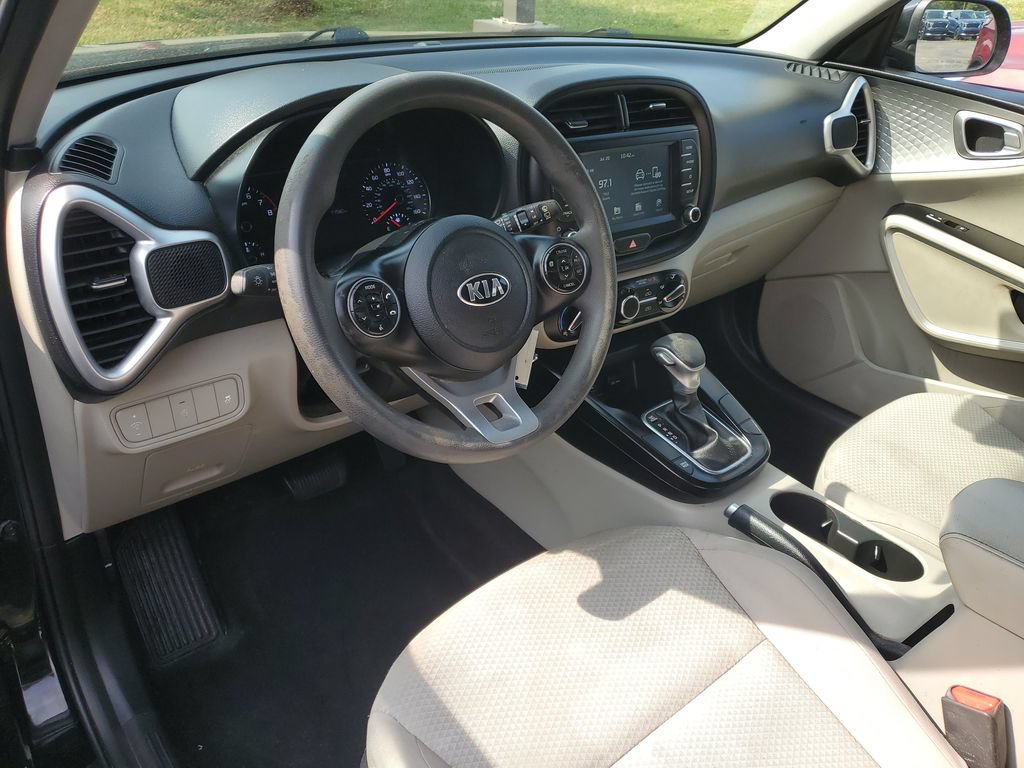 Used 2020 Kia Soul LX FWD image 8