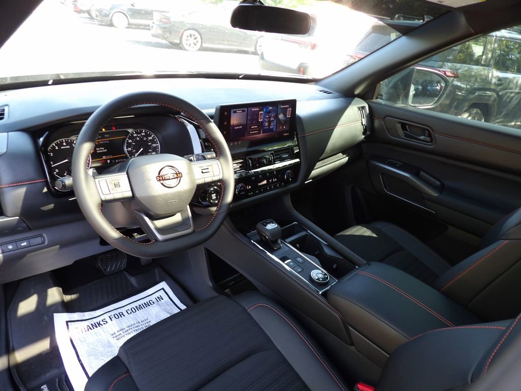 Used 2026 Nissan Pathfinder Rock Creek w/ Rock Creek Premium Package AWD/4WD image 13