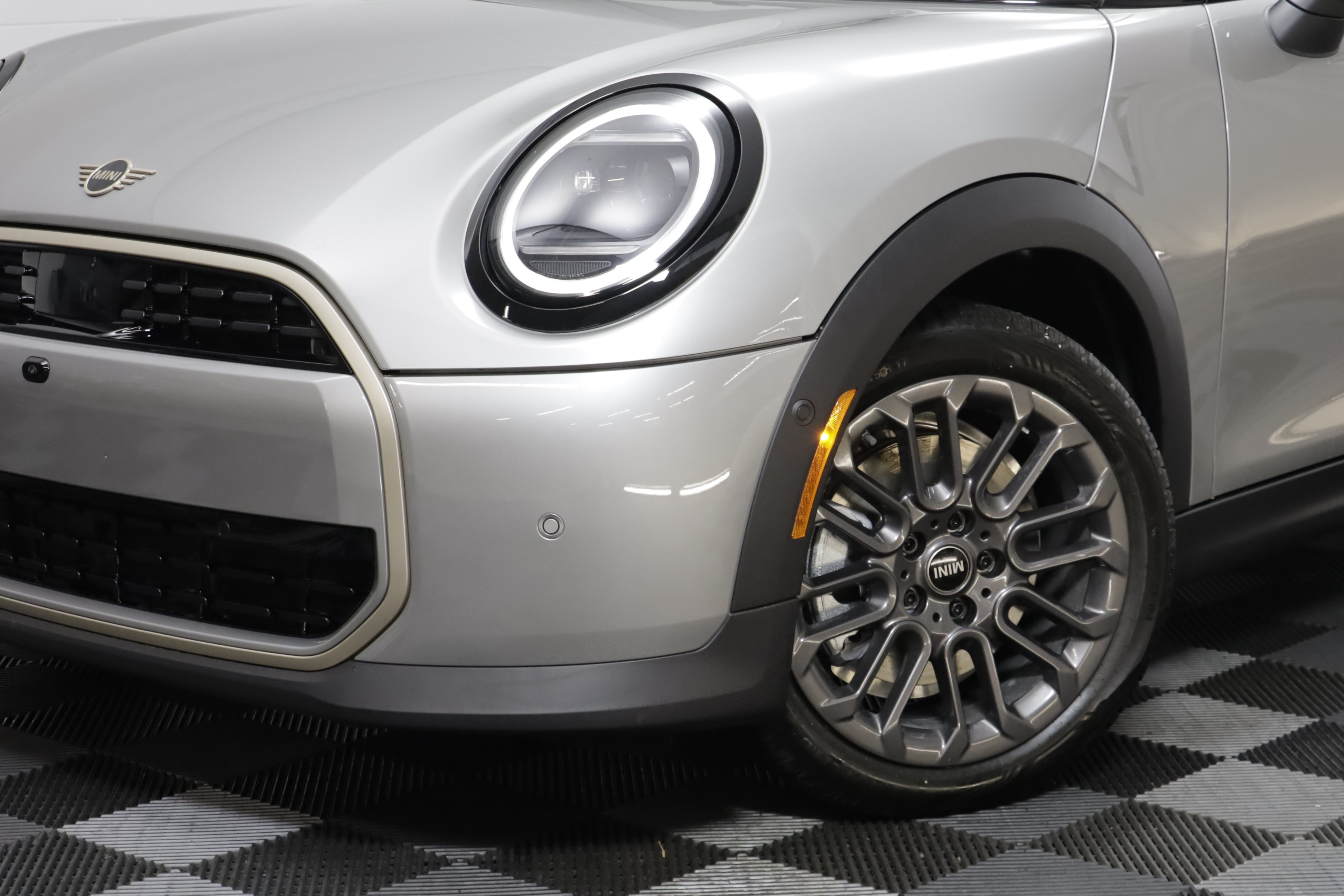 New 2027 MINI Cooper 4-Door Hardtop FWD image 4