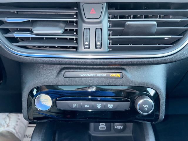 New 2026 Ford Escape SE w/ PHEV Premium Package FWD image 36