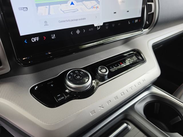 Used 2025 Ford Expedition Active image 20