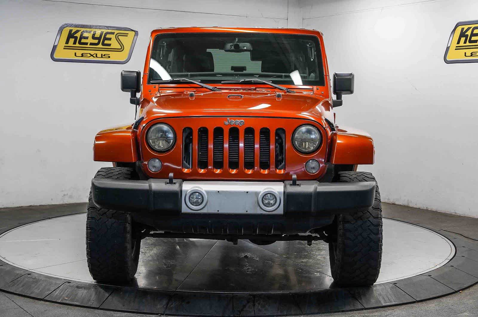 Used 2014 Jeep Wrangler Unlimited Sahara w/ Connectivity Group AWD/4WD image 6