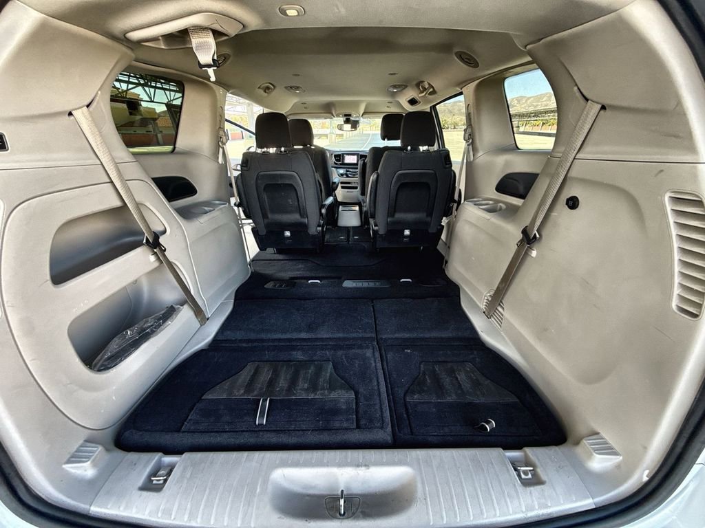 Used 2024 Chrysler Voyager LX FWD image 16