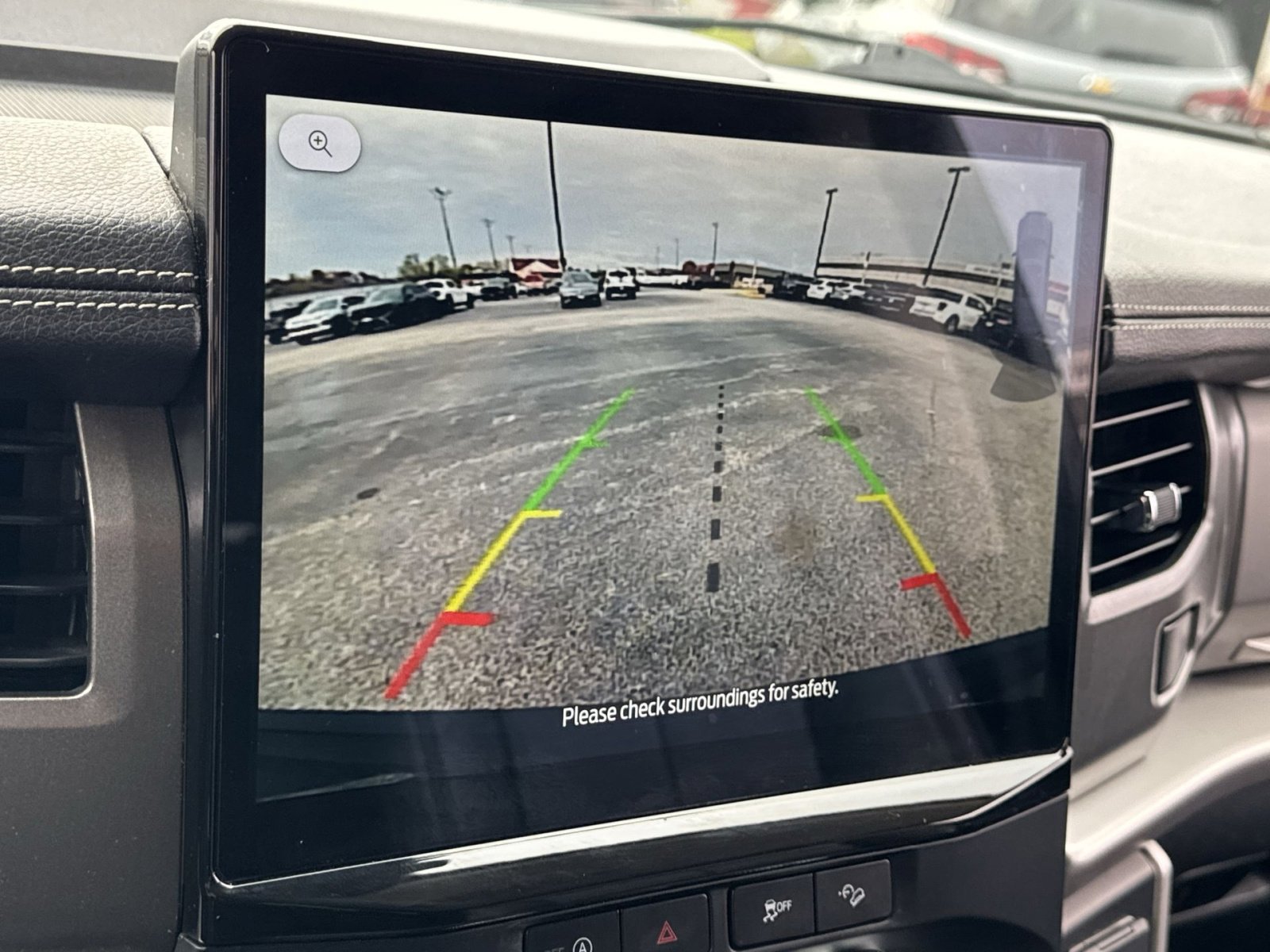 Used 2024 Ford Expedition Max XLT image 19