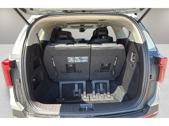 Used 2025 Kia Carnival SX Prestige FWD image 31