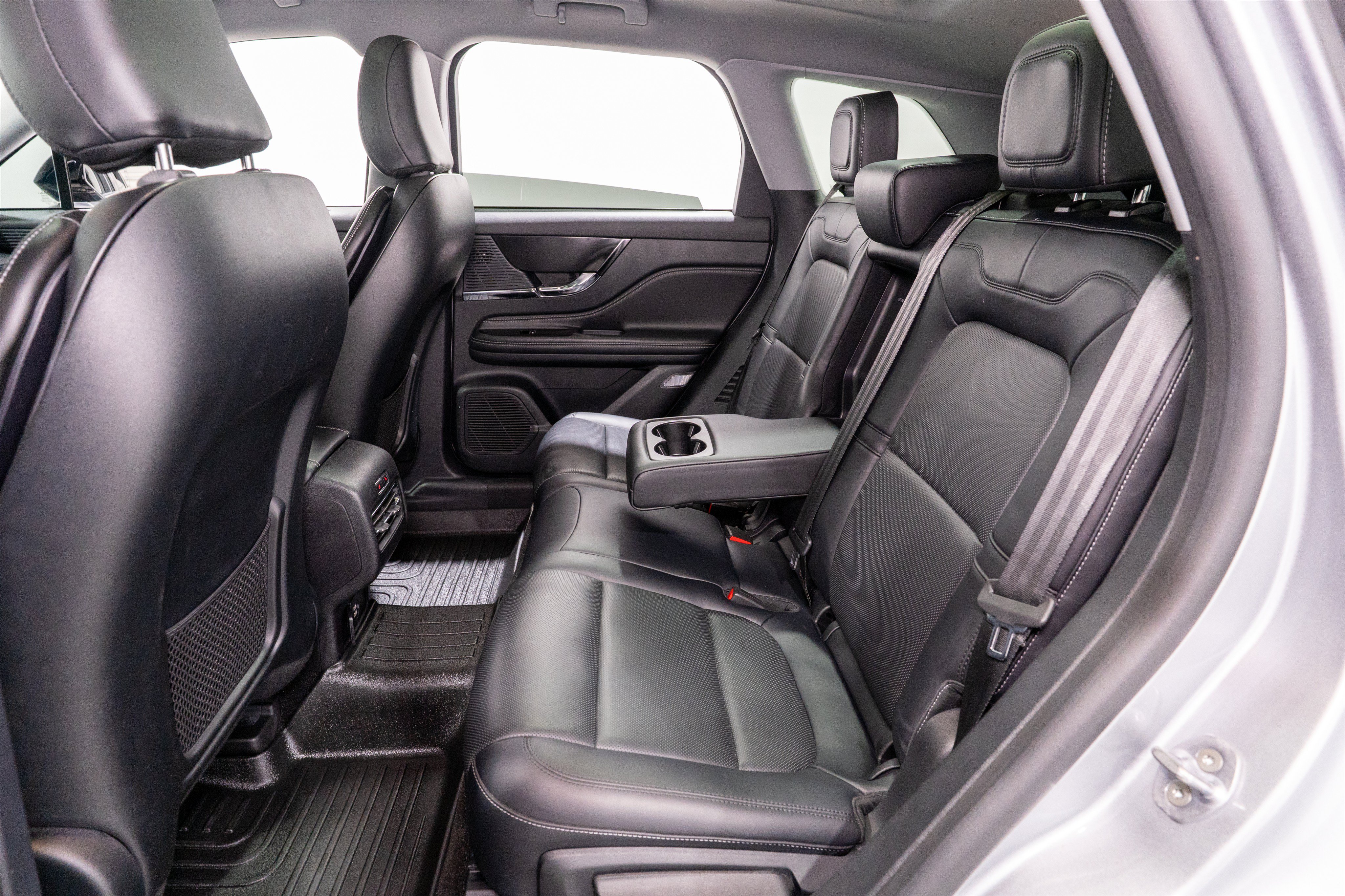 Used 2021 Lincoln Corsair AWD w/ Premium Package image 34