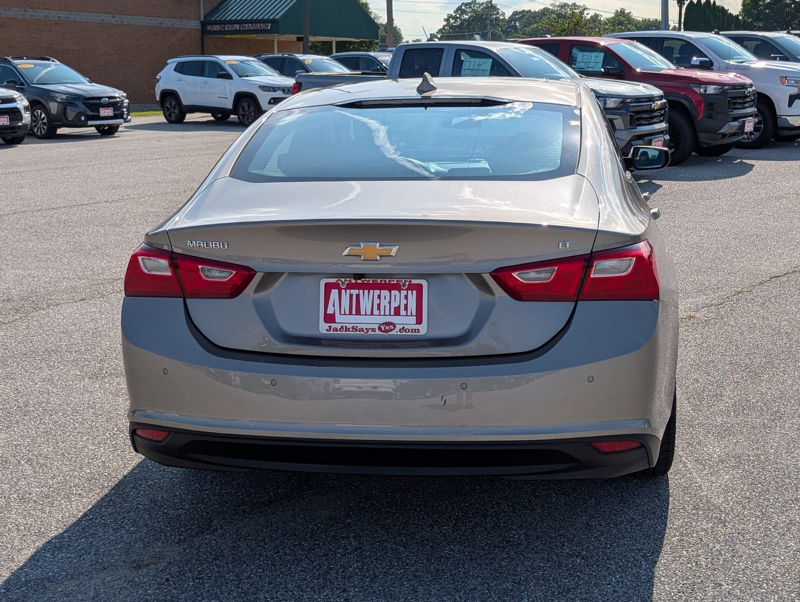 Used 2024 Chevrolet Malibu LT FWD image 4