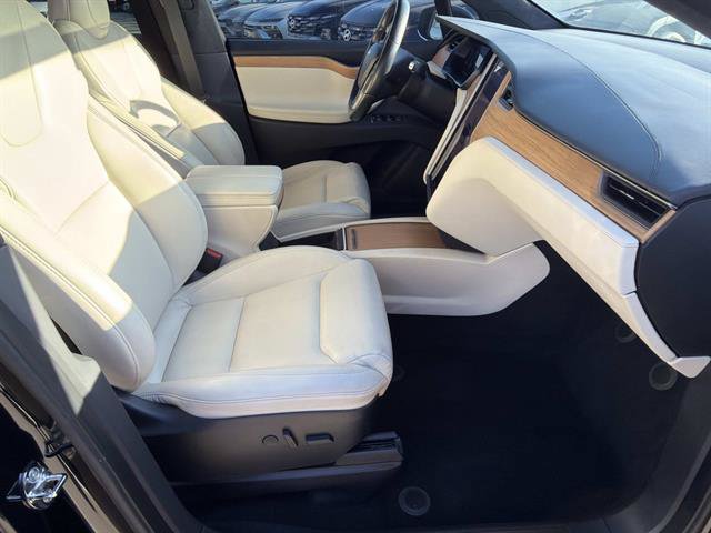 Used 2021 Tesla Model X Long Range AWD/4WD image 18