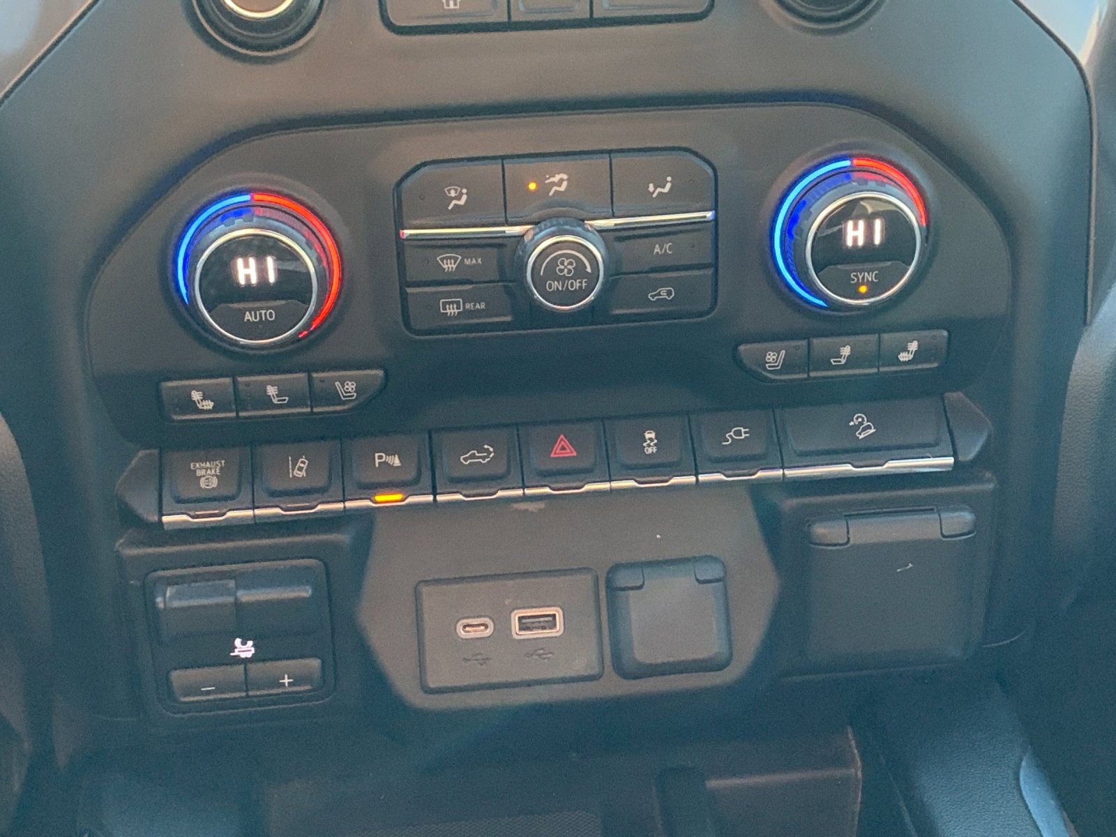 Used 2020 Chevrolet Silverado 3500 High Country w/ Z71 Off-Road Package image 23