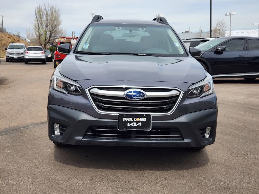 Used 2022 Subaru Outback Premium AWD/4WD image 2