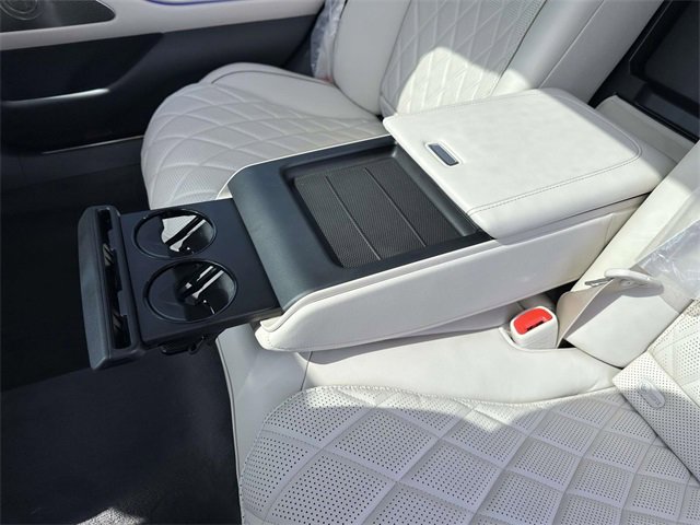 New 2026 Mercedes-Benz S 580 4MATIC Sedan image 32