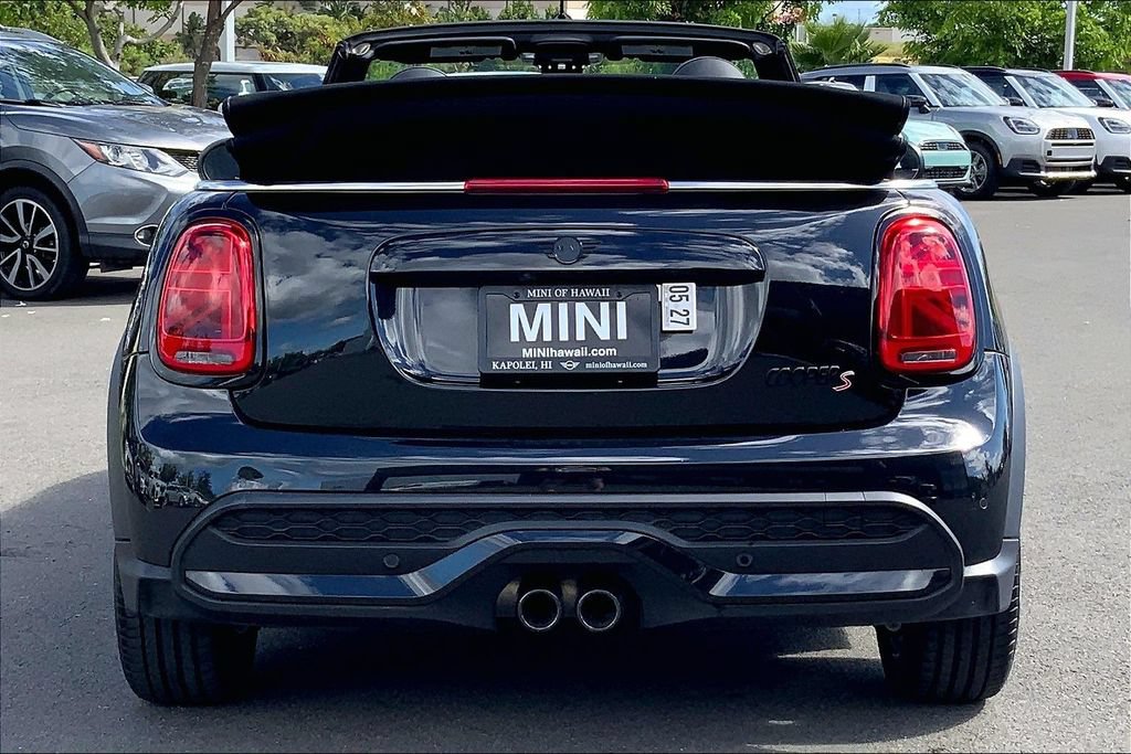 Used 2023 MINI Cooper S w/ Signature Upholstery Package FWD image 4