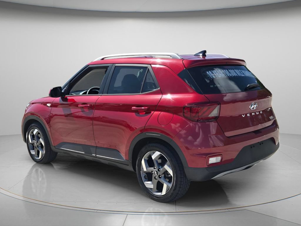 Used 2022 Hyundai Venue Limited w/ Cargo Package FWD image 8
