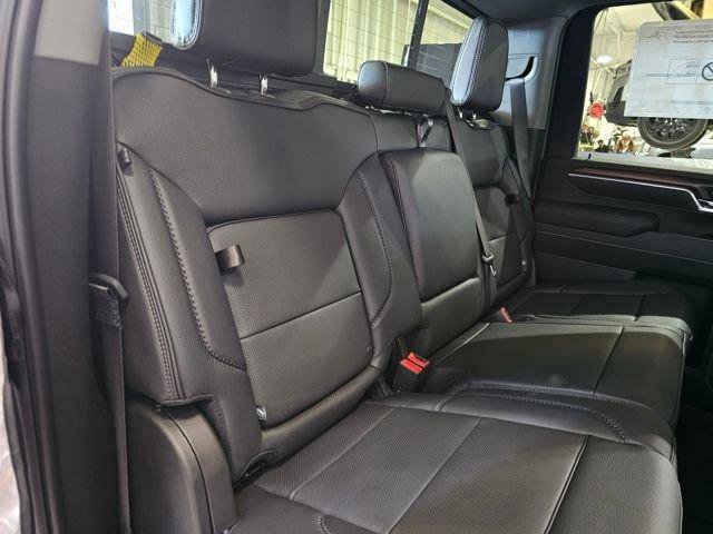 New 2026 GMC Sierra 3500 Denali w/ Denali Reserve Package image 17