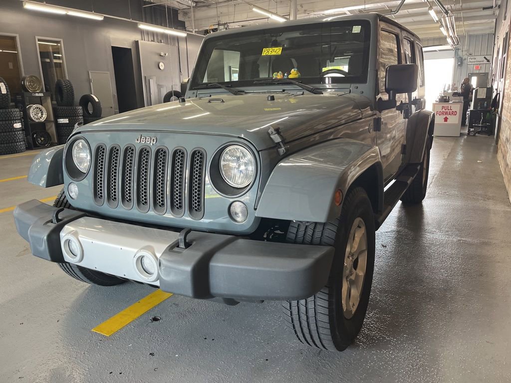 Used 2015 Jeep Wrangler Unlimited Sahara w/ Connectivity Group image 16