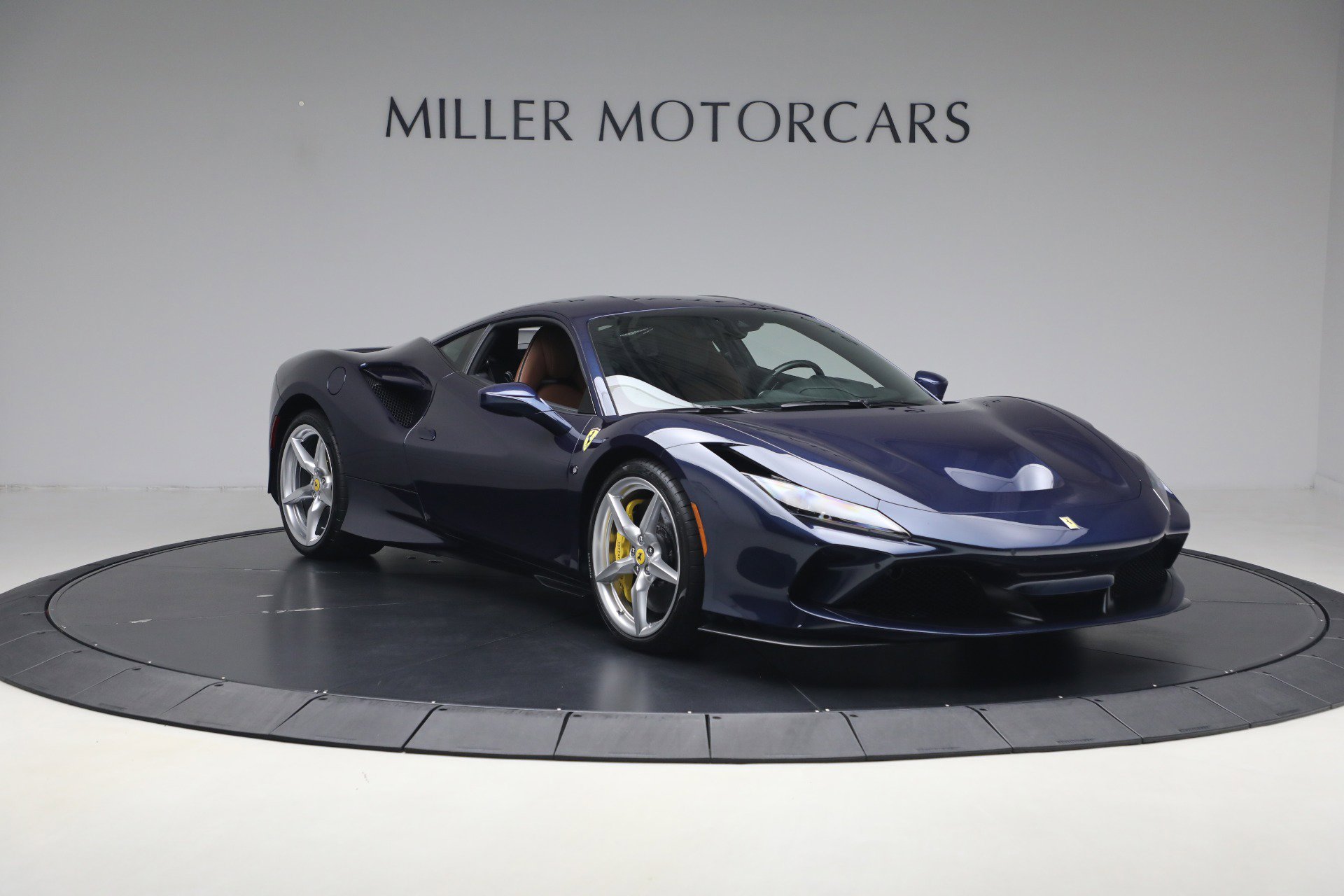 Certified 2022 Ferrari F8 Tributo RWD image 11