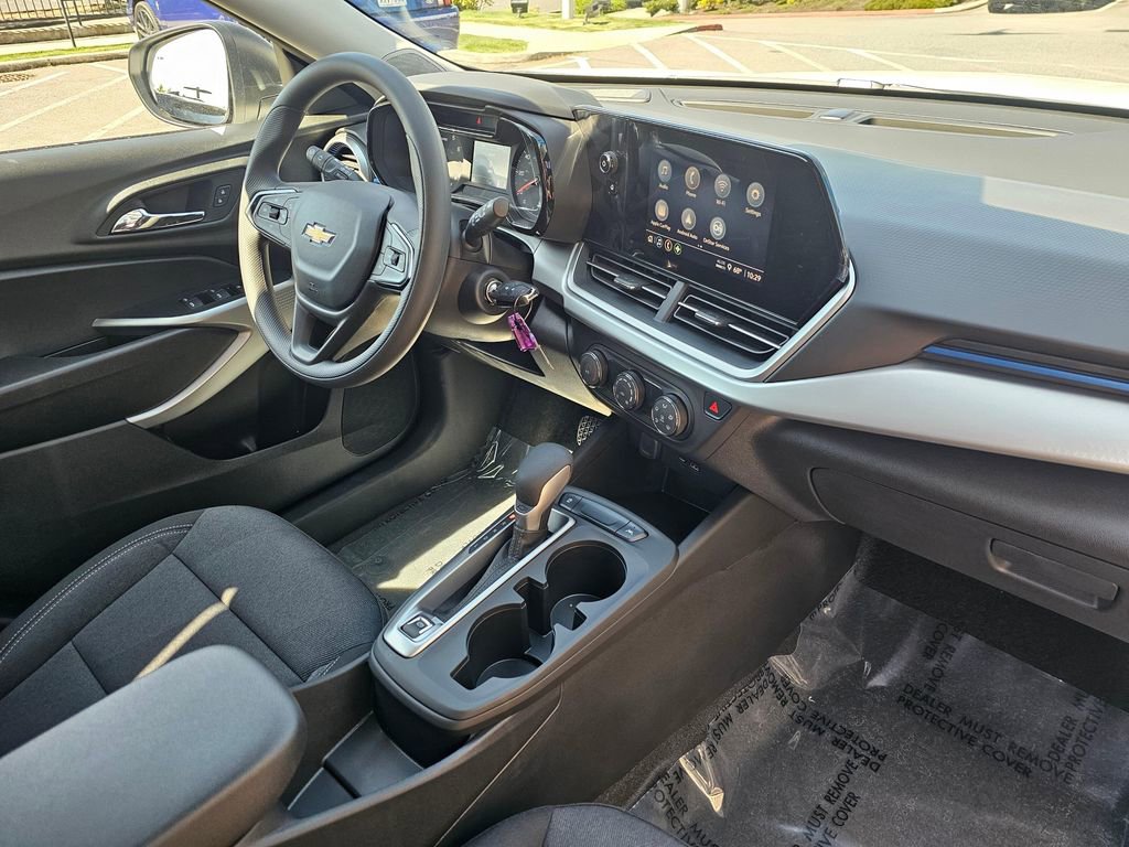 New 2026 Chevrolet Trax LS w/ Driver Confidence Package FWD image 10