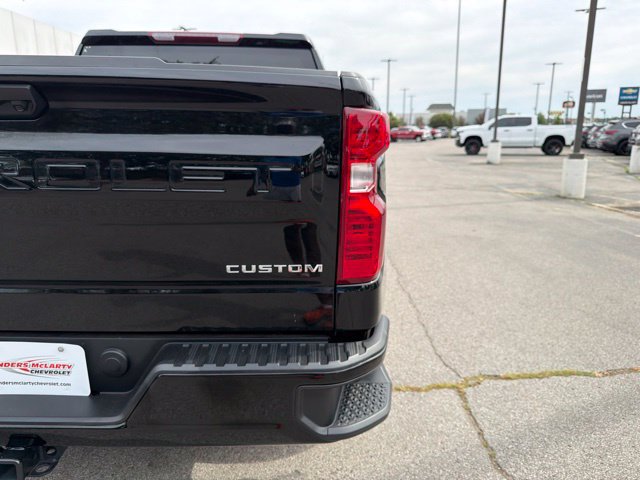 Used 2024 Chevrolet Silverado 1500 Custom AWD/4WD image 38