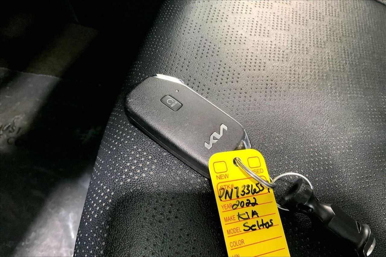 Used 2022 Kia Seltos SX AWD/4WD image 11