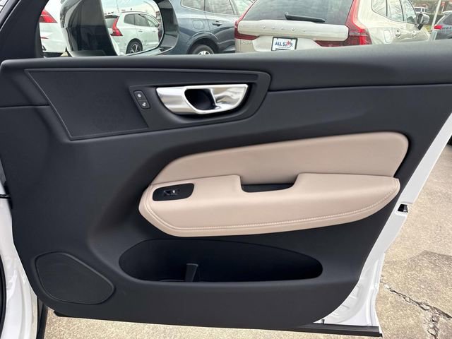 New 2026 Volvo XC60 B5 Plus w/ Climate Package image 17