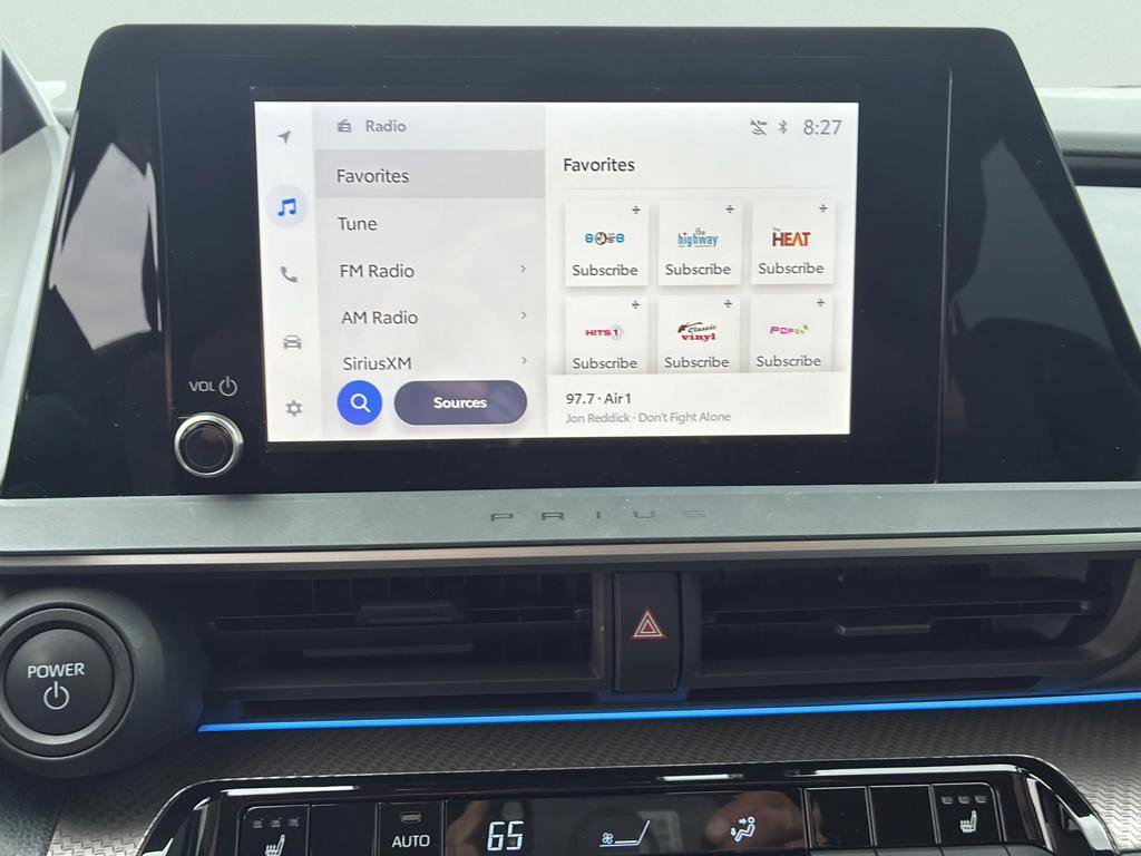 Used 2024 Toyota Prius XLE image 15