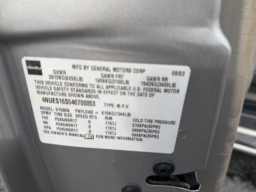 Used 2004 Isuzu Ascender S image 11