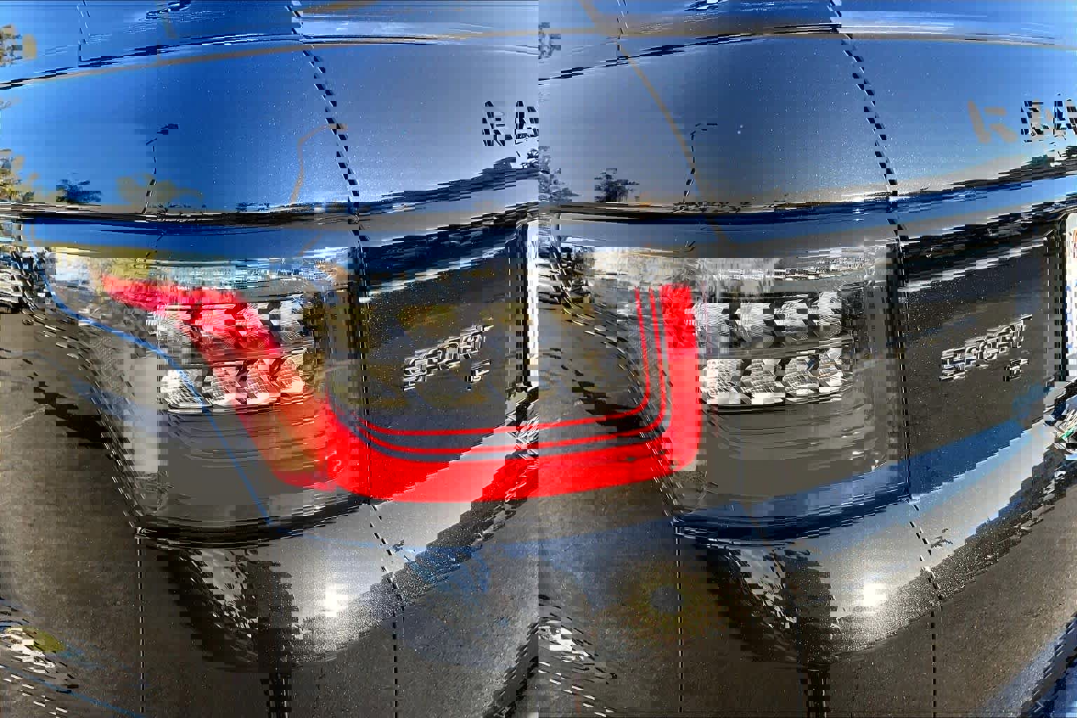 Used 2022 Land Rover Range Rover Sport HSE Silver Edition image 27