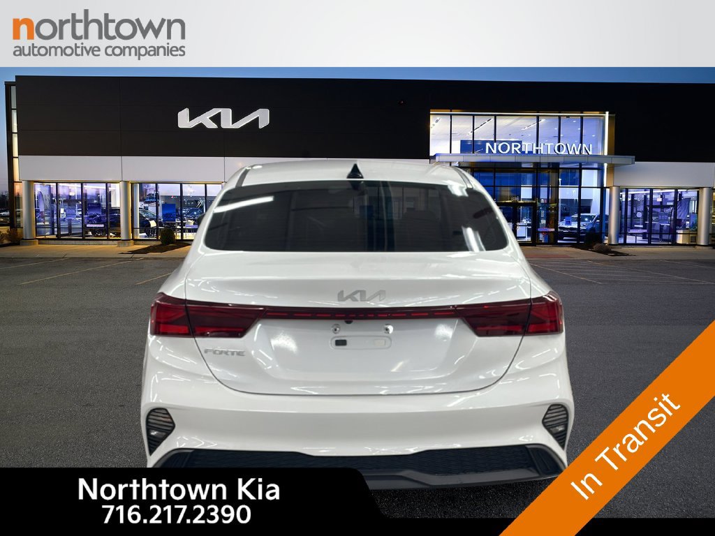 Used 2023 Kia Forte LXS FWD image 5