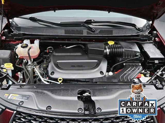 Used 2023 Chrysler Pacifica Touring-L image 41