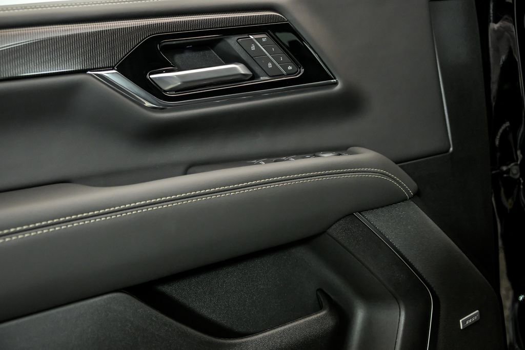 New 2026 GMC Yukon Elevation image 5