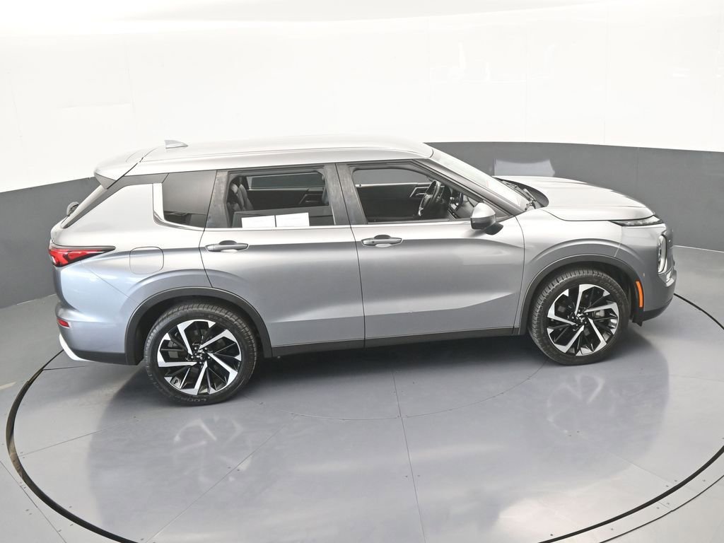 Used 2022 Mitsubishi Outlander SE image 58