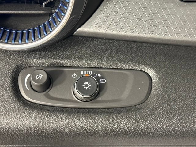 Used 2024 Chevrolet Trax LT FWD image 19