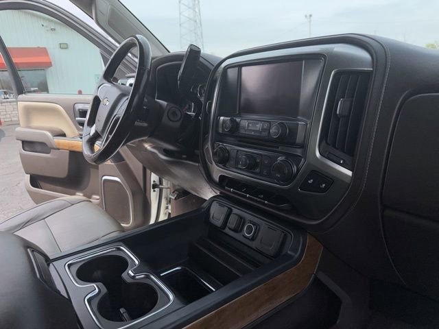 Used 2016 Chevrolet Silverado 2500 LTZ image 27