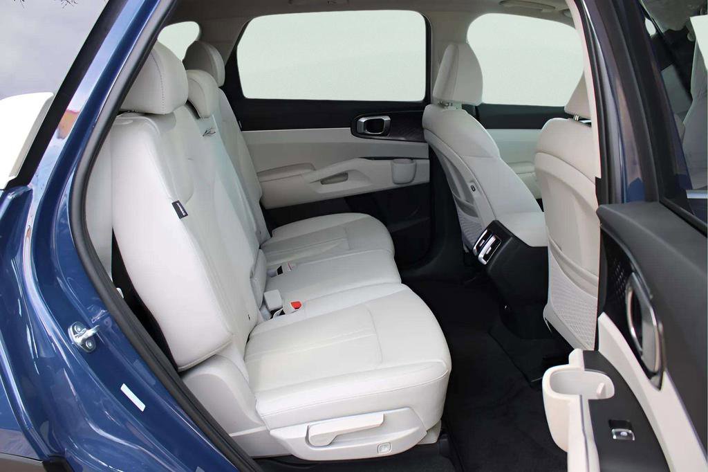 New 2025 Kia Sorento S w/ Panoramic Sunroof Package image 10