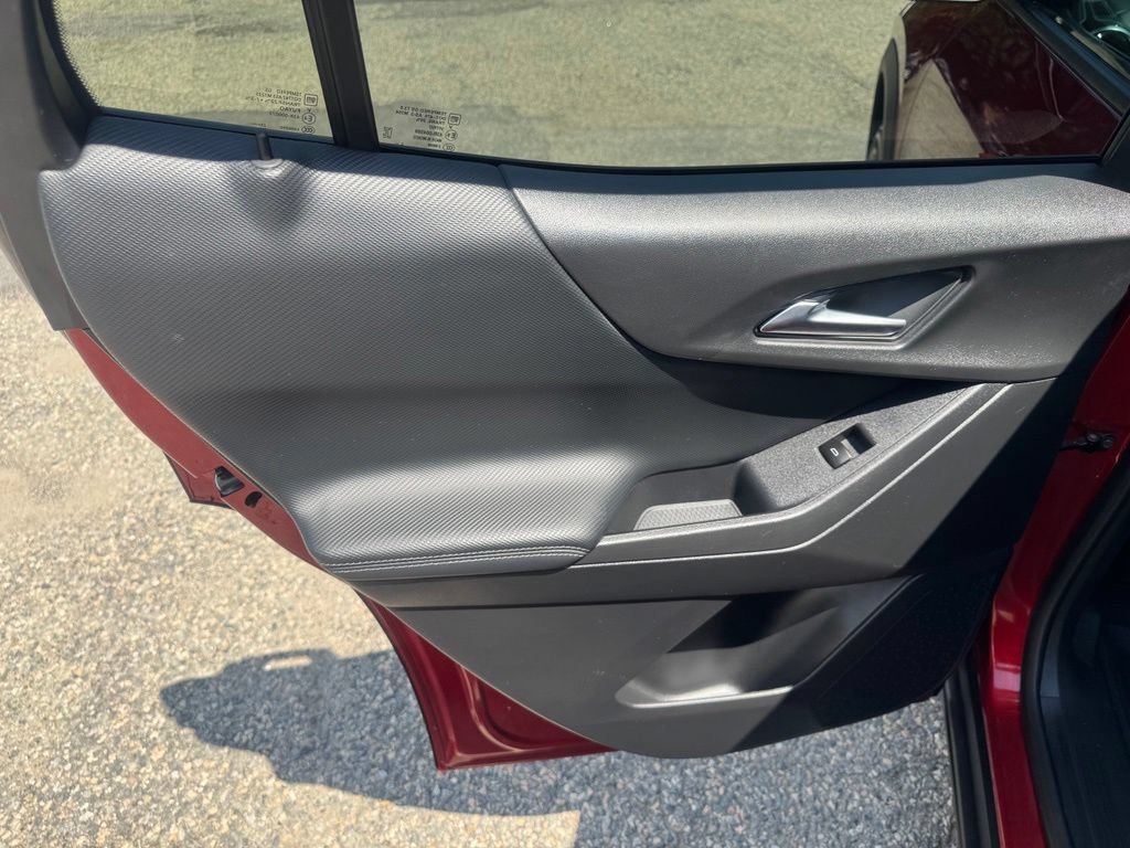 Used 2026 Chevrolet Equinox LT FWD image 13