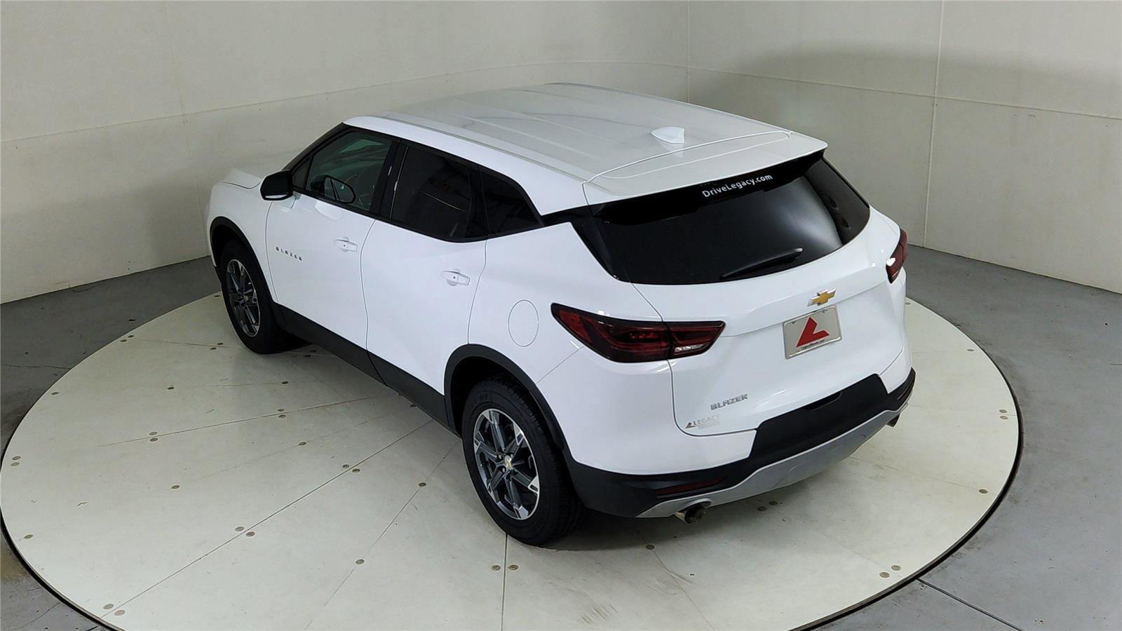 Used 2023 Chevrolet Blazer LT image 39