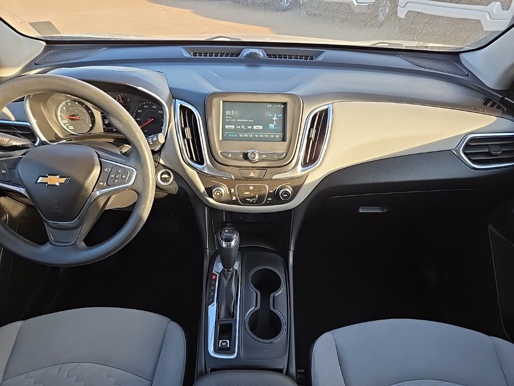 Used 2018 Chevrolet Equinox LT image 18