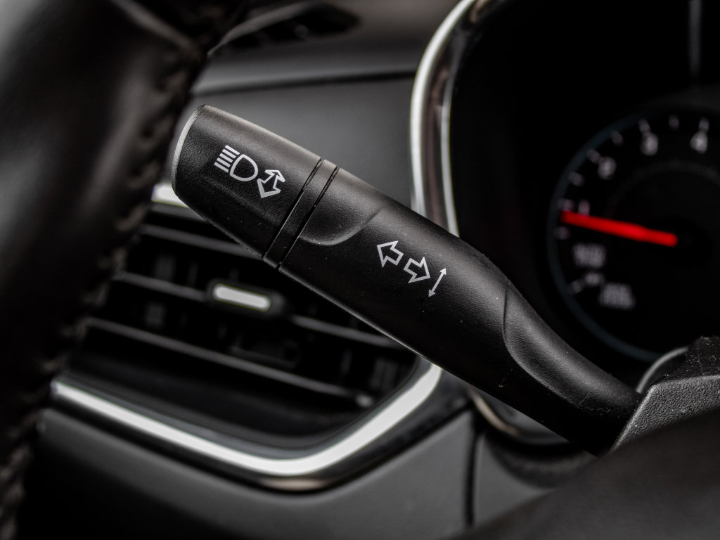 Used 2019 Chevrolet Equinox LT image 25