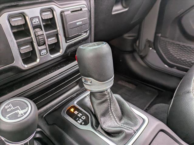 Used 2020 Jeep Gladiator Overland image 11