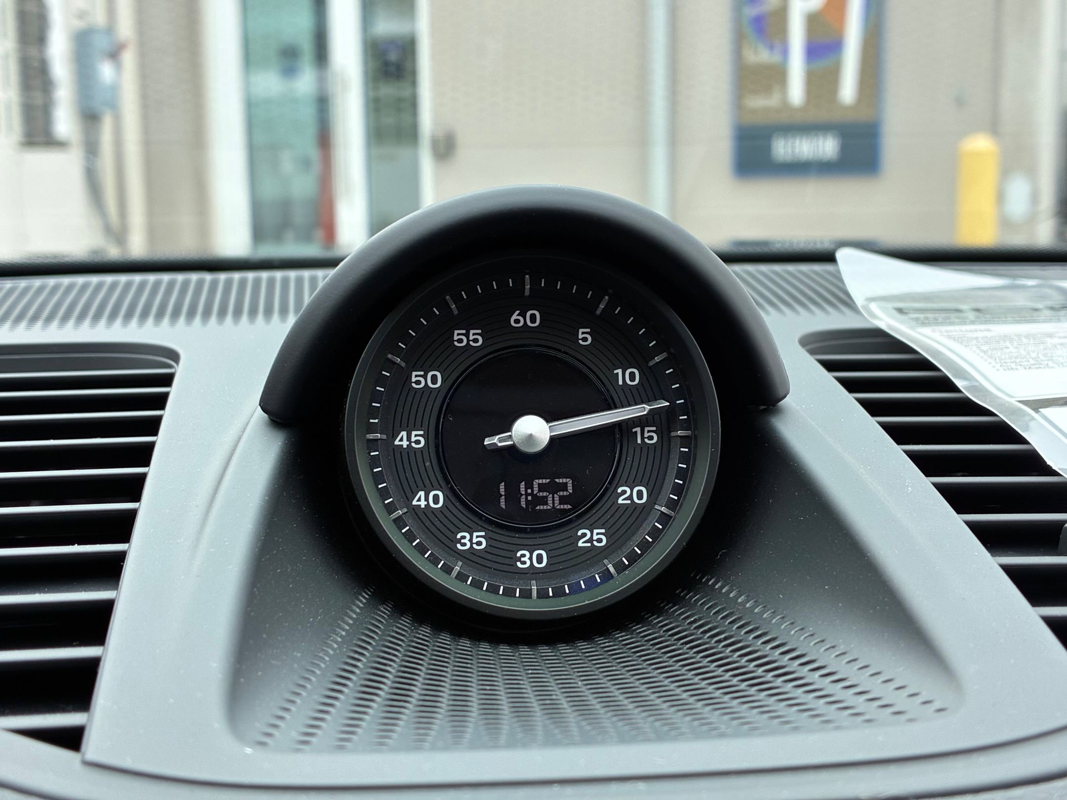 Certified 2025 Porsche Panamera 4 image 16