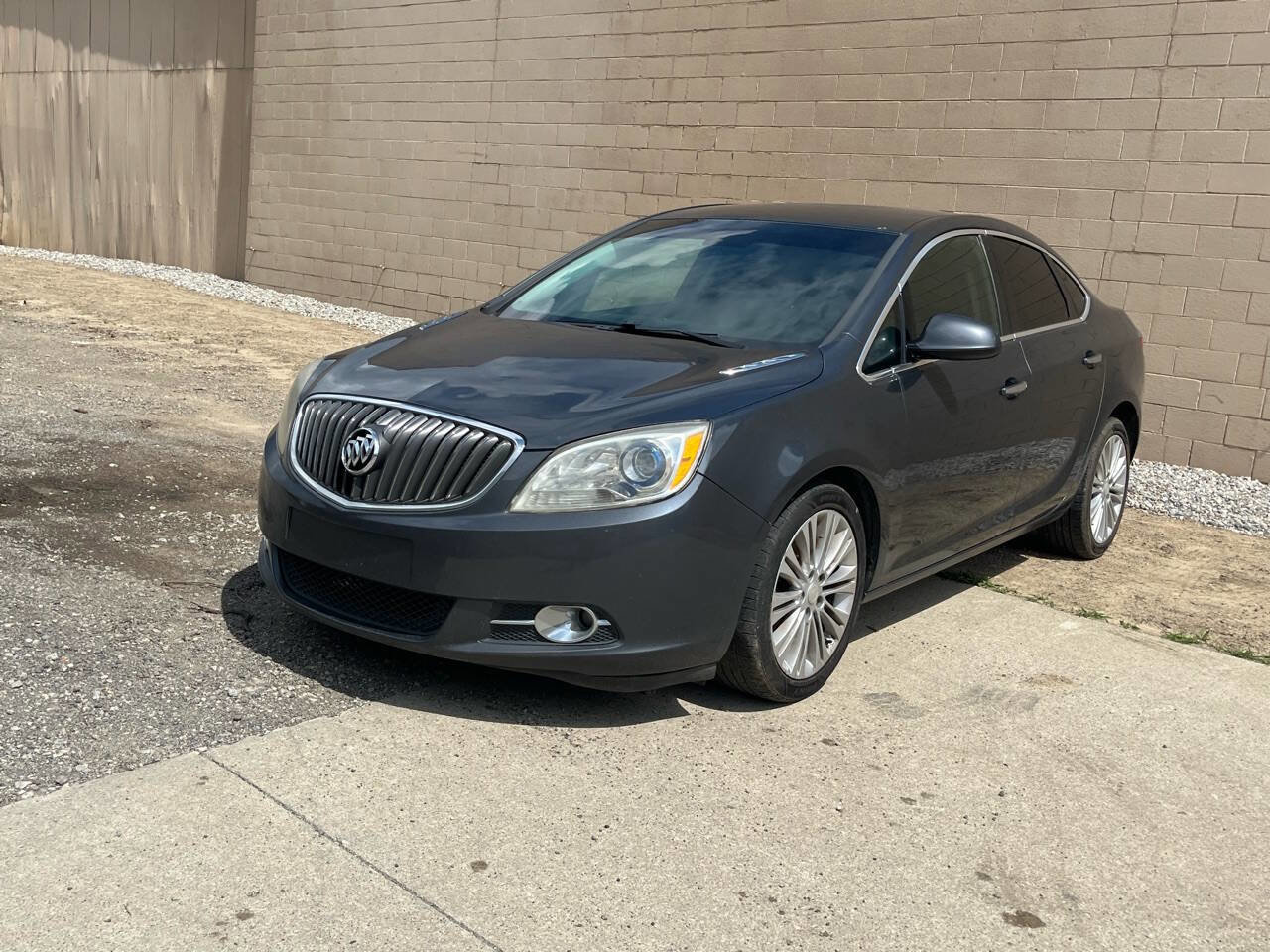 Used 2013 Buick Verano FWD image 10